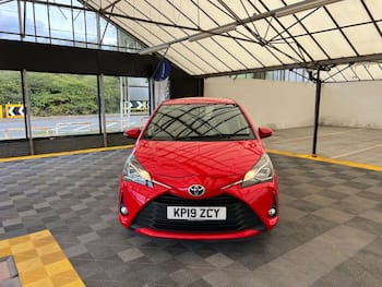 Used Toyota Yaris 2019 for sale - 79696020: Photo