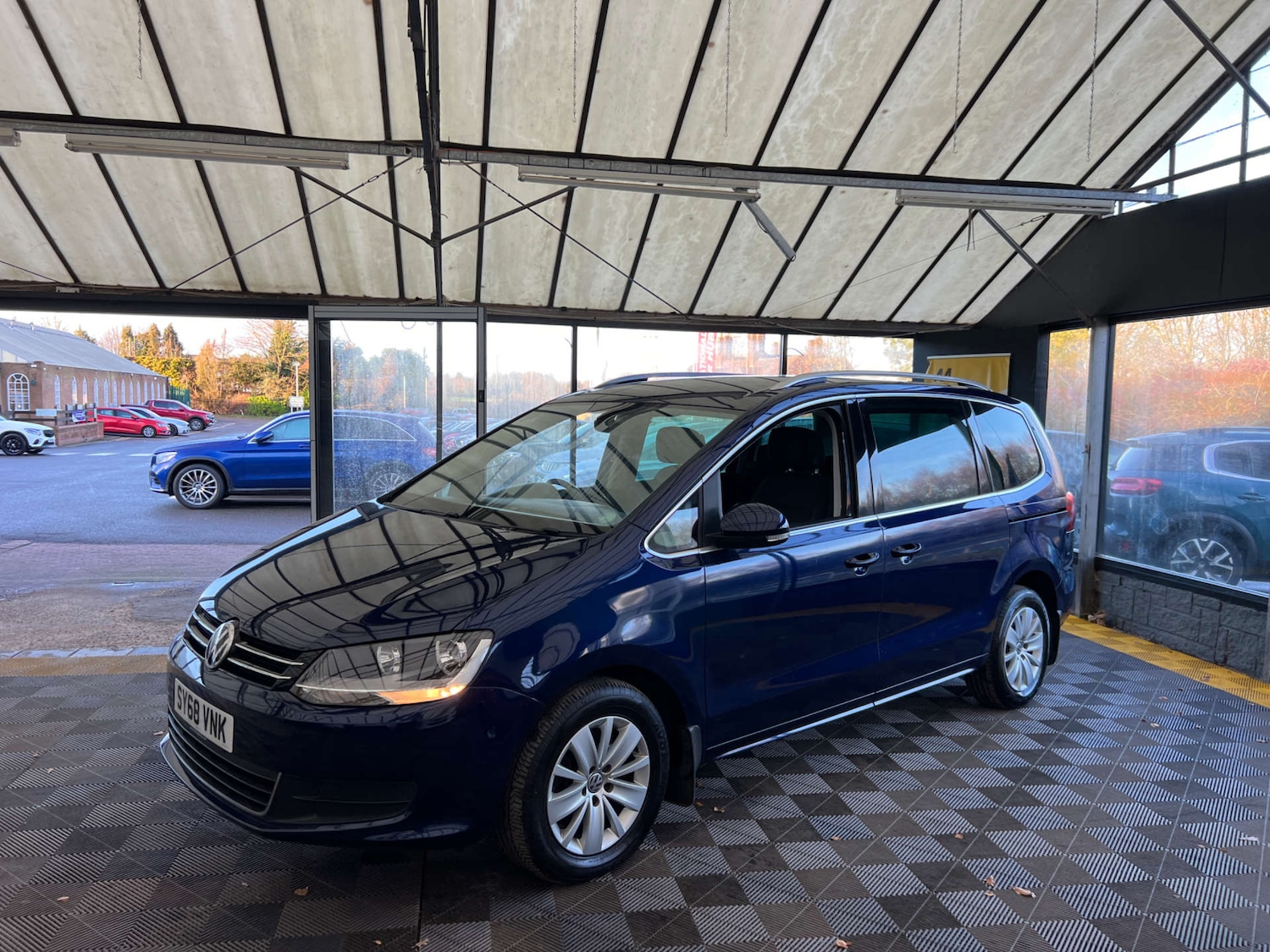 Used Volkswagen Sharan 2018 for sale - 76940199: Photo 4