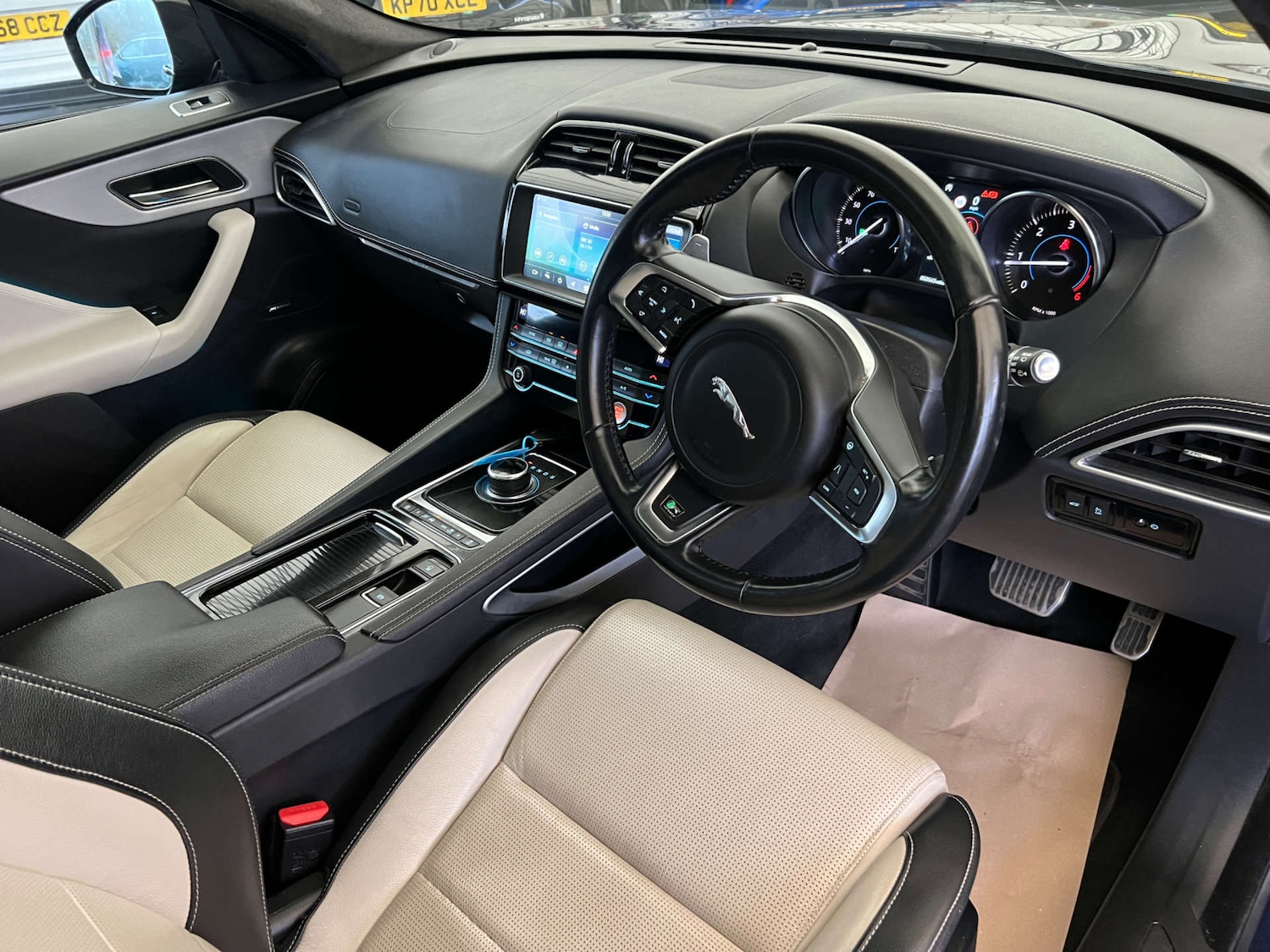 Used Jaguar F-Pace 2019 for sale - 77038542: Photo 12