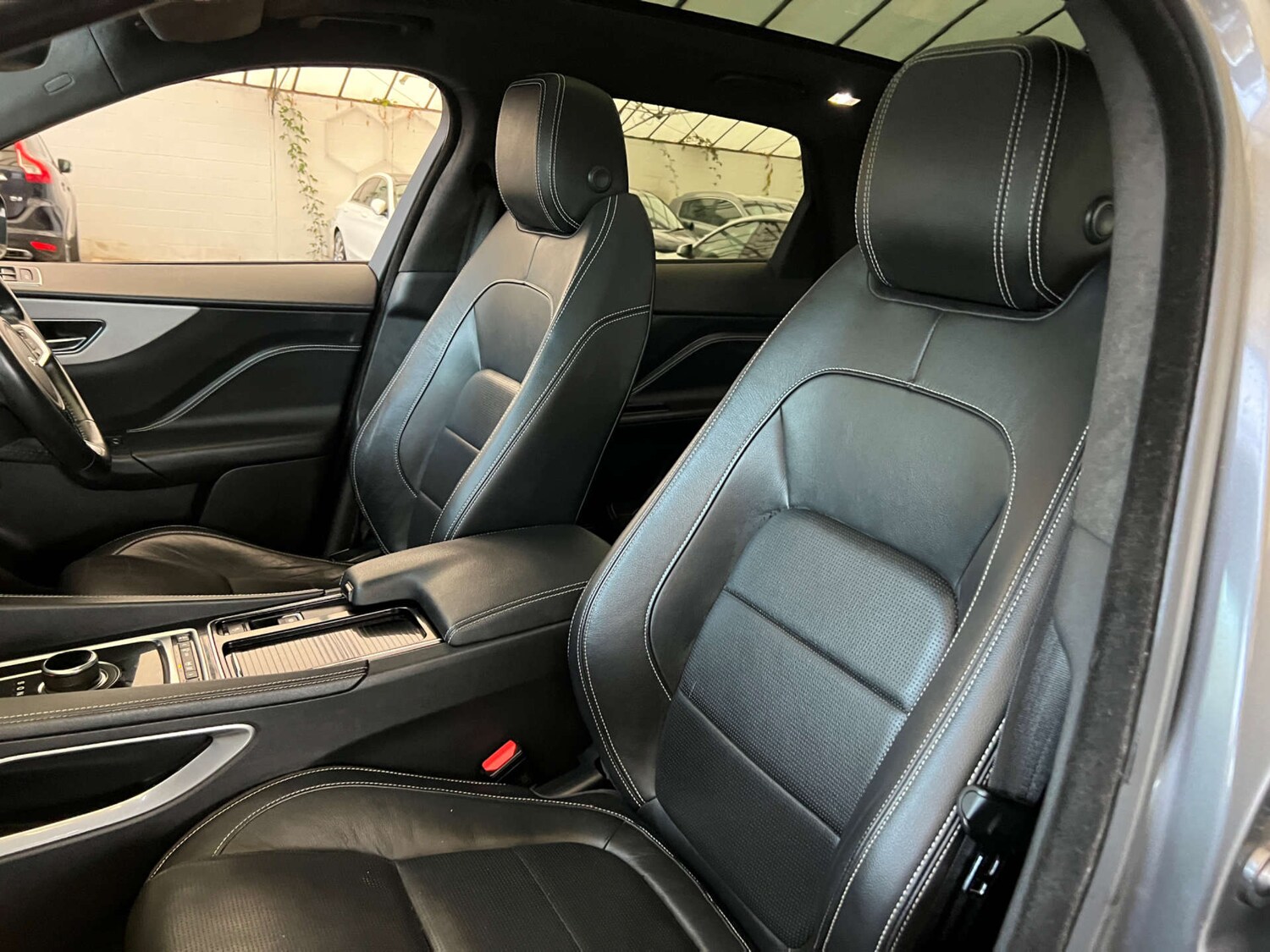 Used Jaguar F-Pace 2019 for sale - 76571361: Photo 24