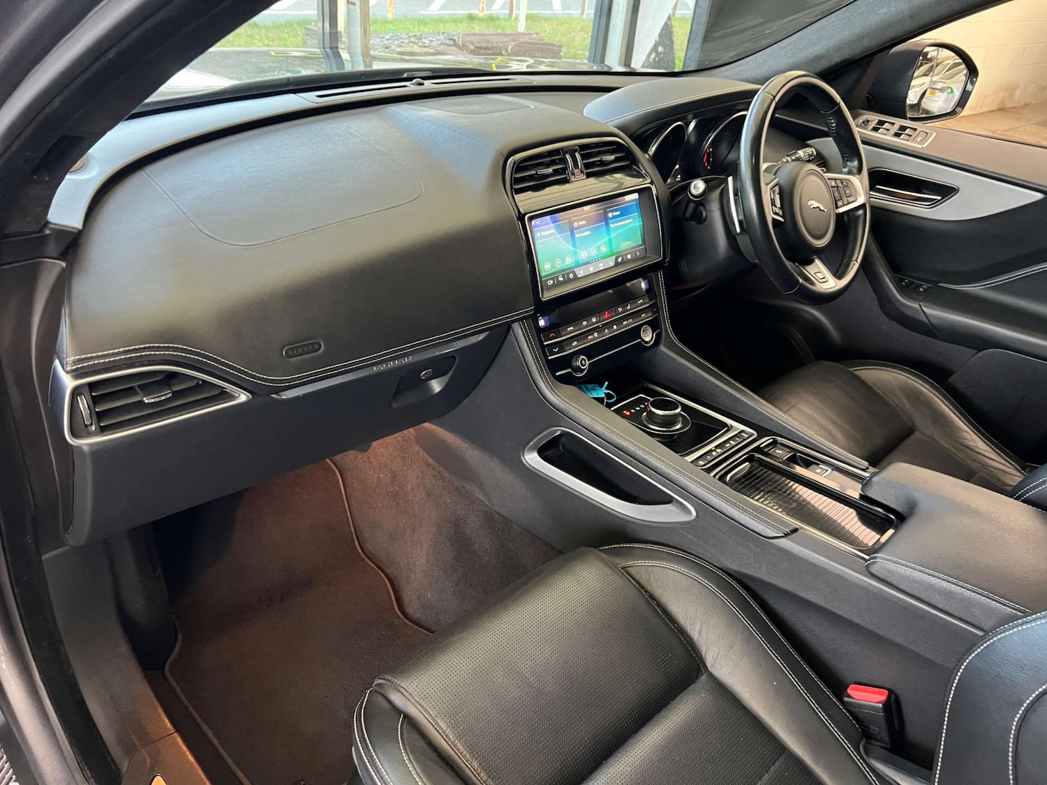 Used Jaguar F-Pace 2019 for sale - 76571361: Photo 26