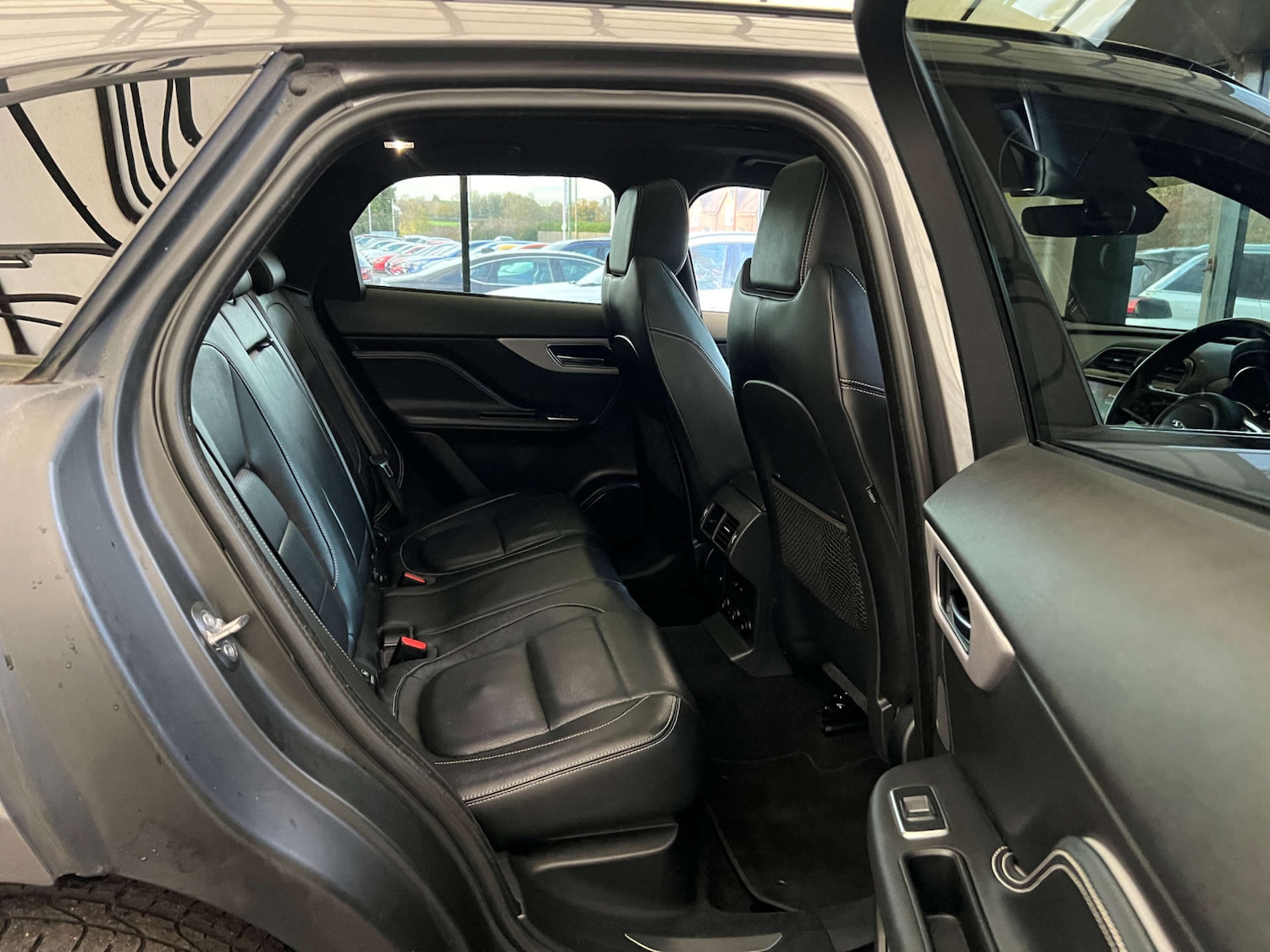 Used Jaguar F-Pace 2019 for sale - 76571361: Photo 27