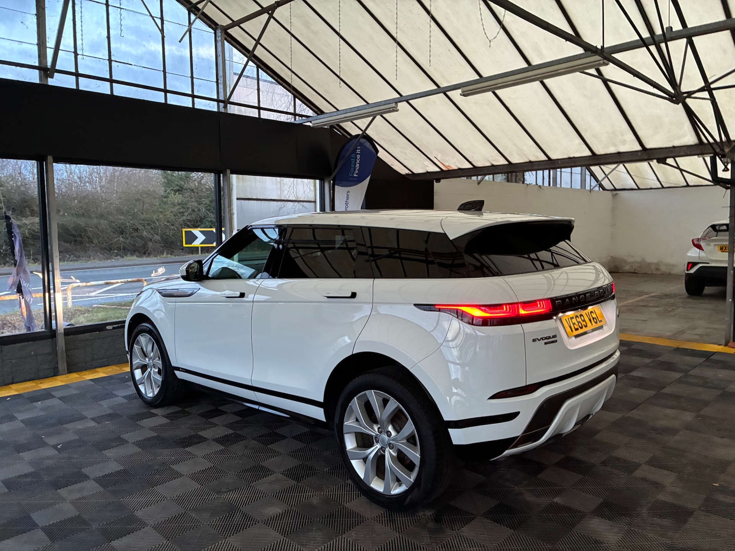 Used Land Rover Range Rover Evoque 2019 for sale - 77189531: Photo 5