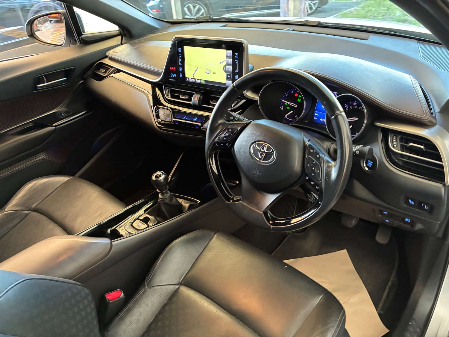 Used Toyota C-HR 2018 for sale - 76036003: Photo 12