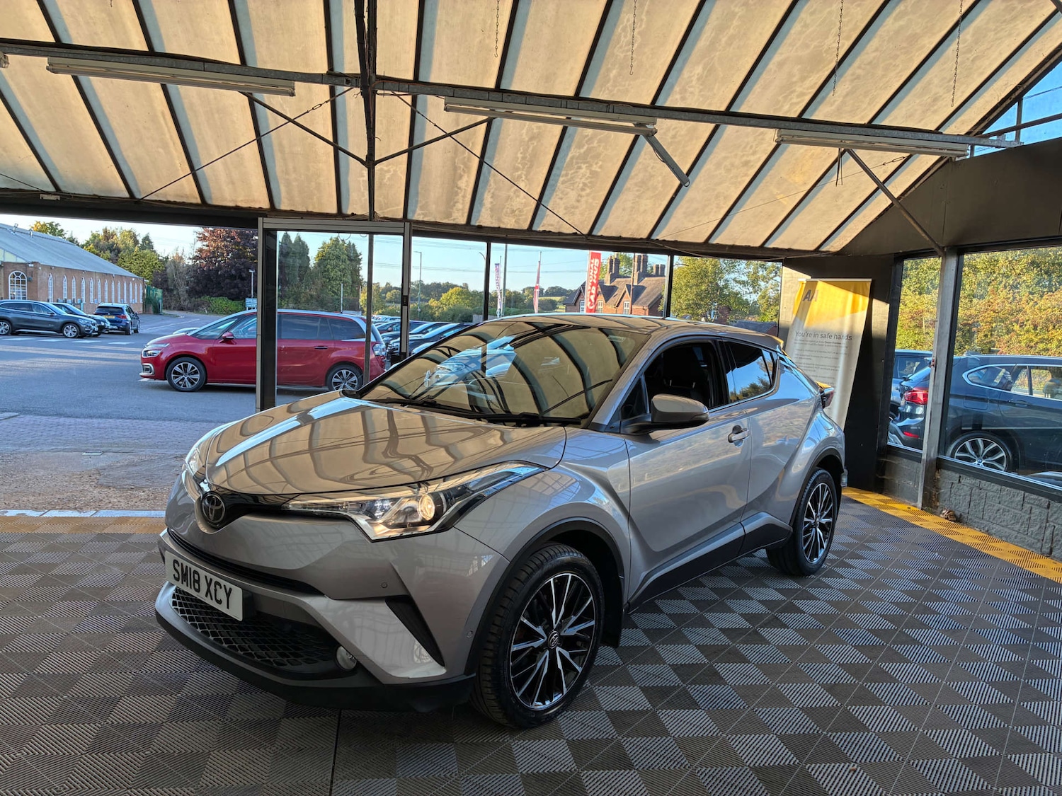 Used Toyota C-HR 2018 for sale - 76036003: Photo 3