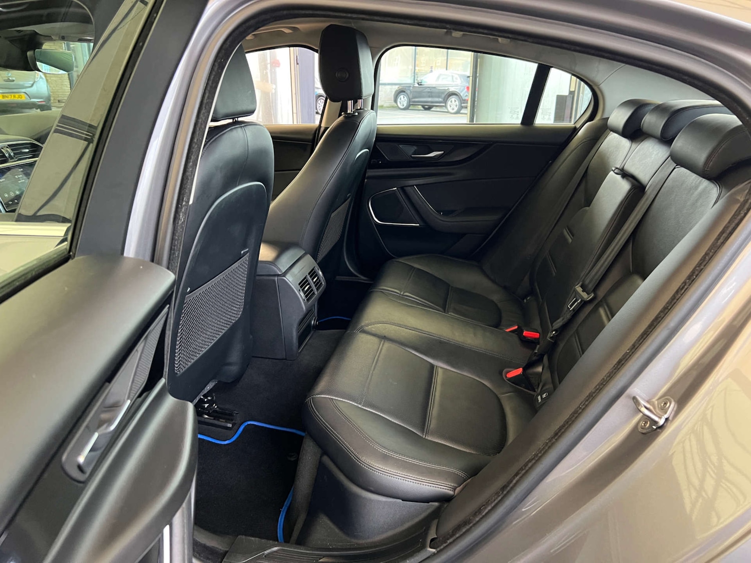 Used Jaguar XE 2020 for sale - 76941037: Photo 26