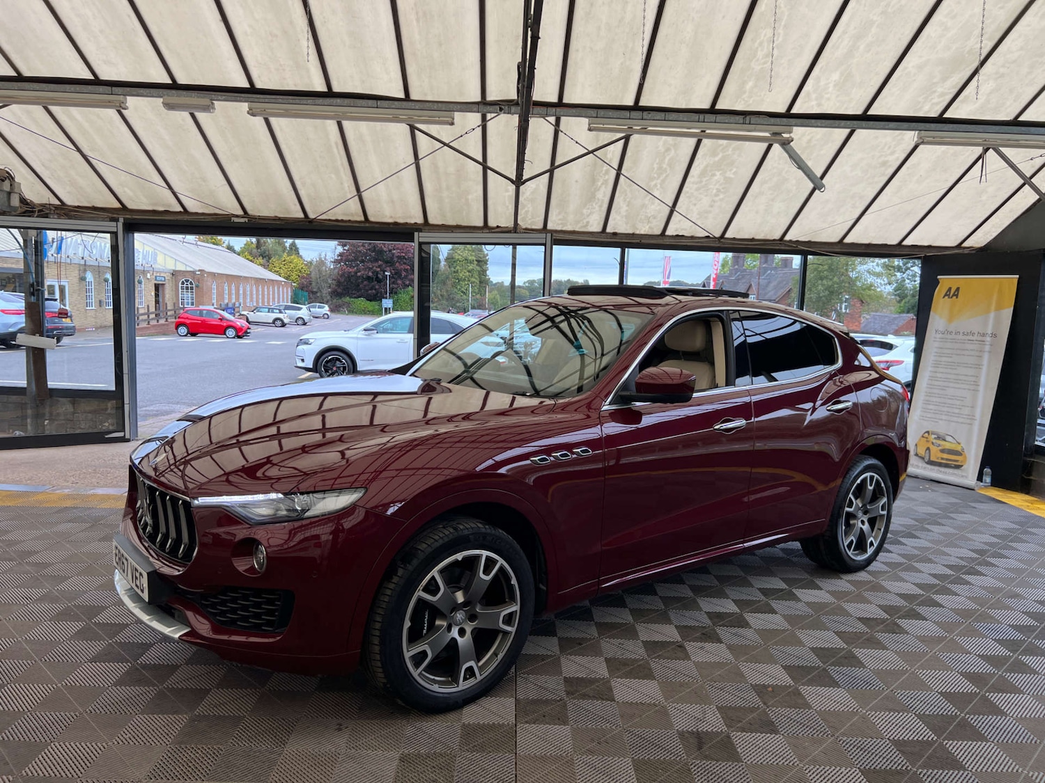 Used Maserati Levante 2017 for sale - 76601772: Photo 3