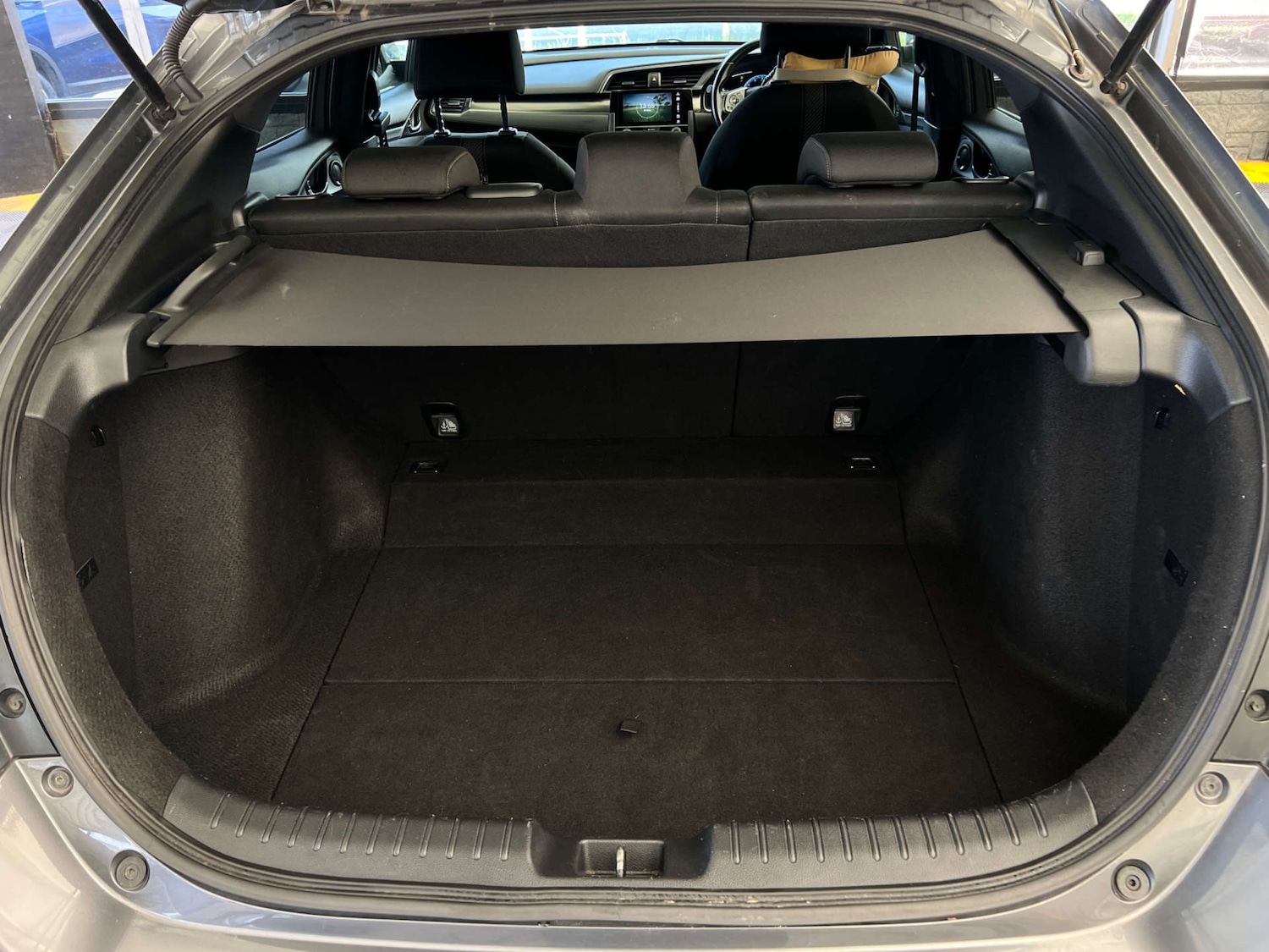 Used Honda Civic 2019 for sale - 77766954: Photo 24