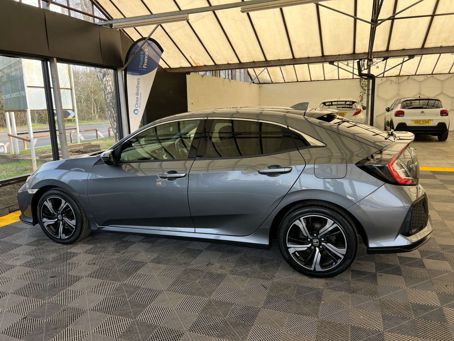 Used Honda Civic 2019 for sale - 77766954: Photo 7