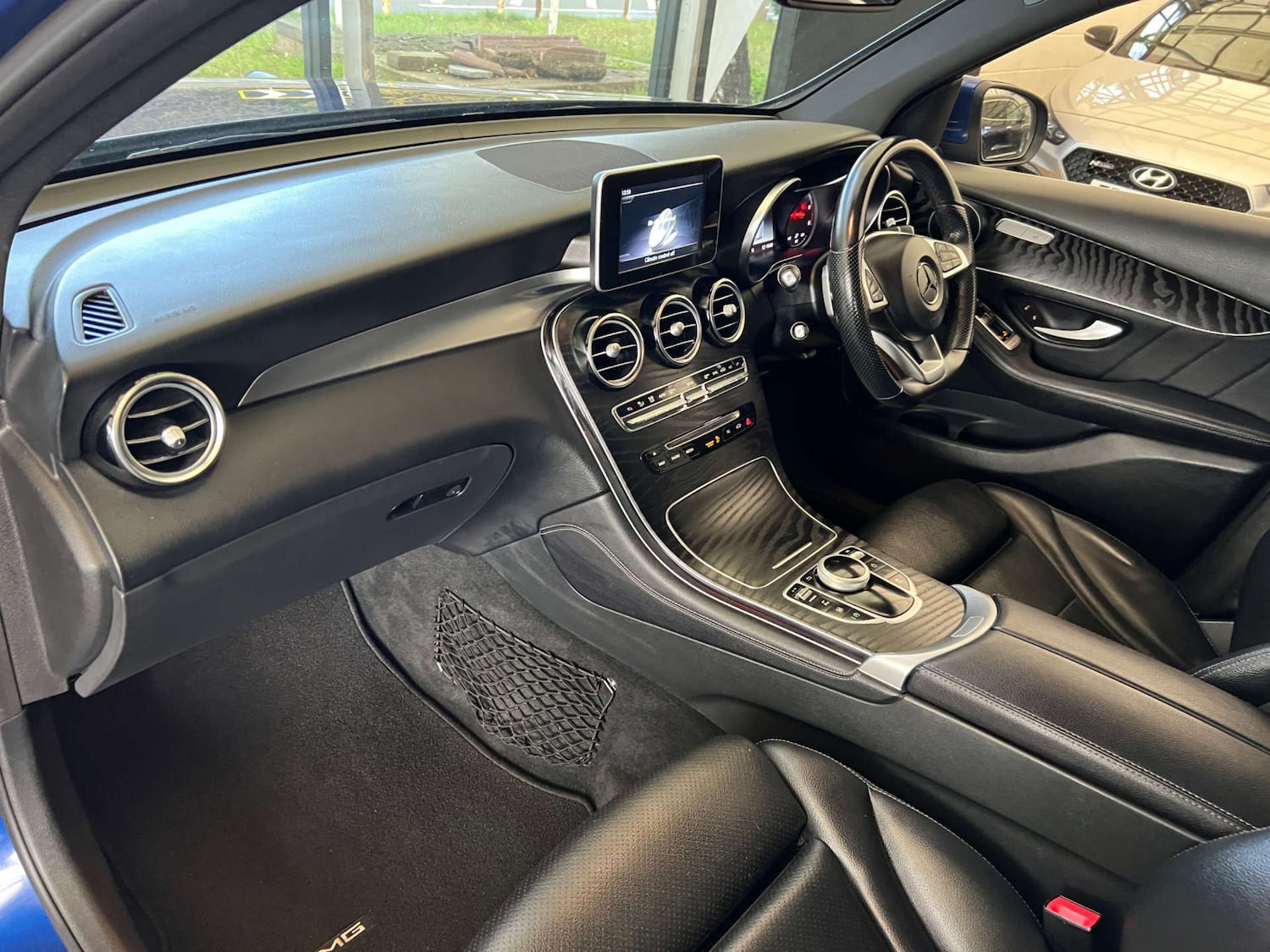 Used Mercedes-Benz GLC 2018 for sale - 76509350: Photo 27