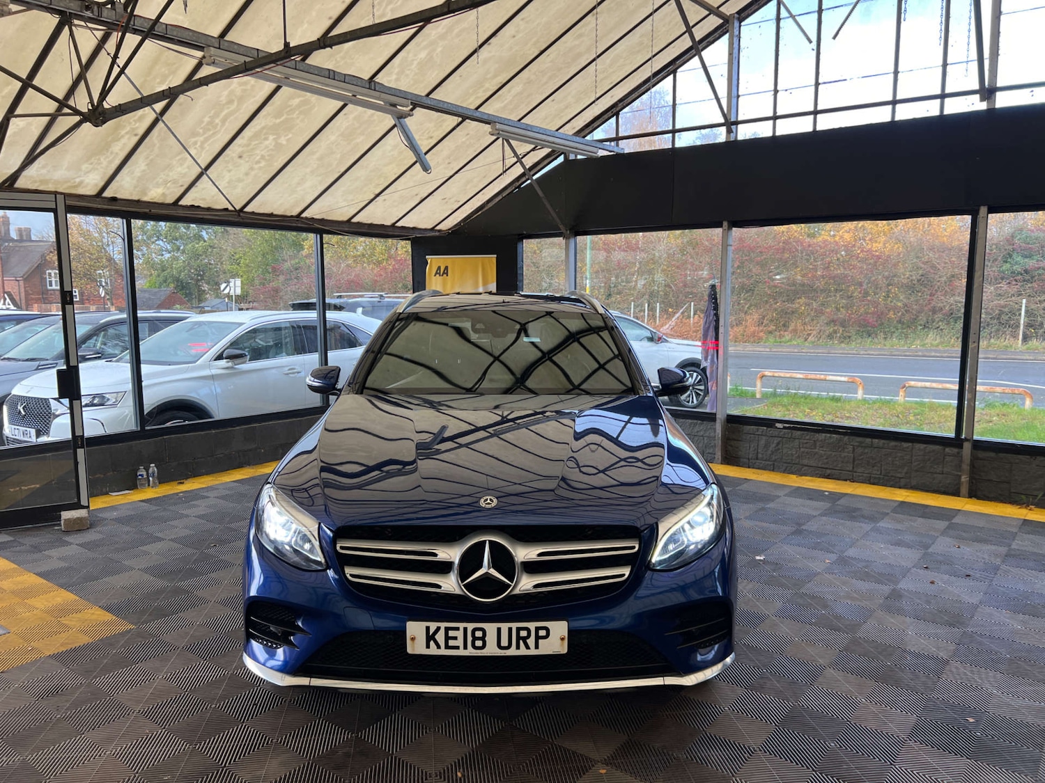 Used Mercedes-Benz GLC 2018 for sale - 76509350: Photo 3