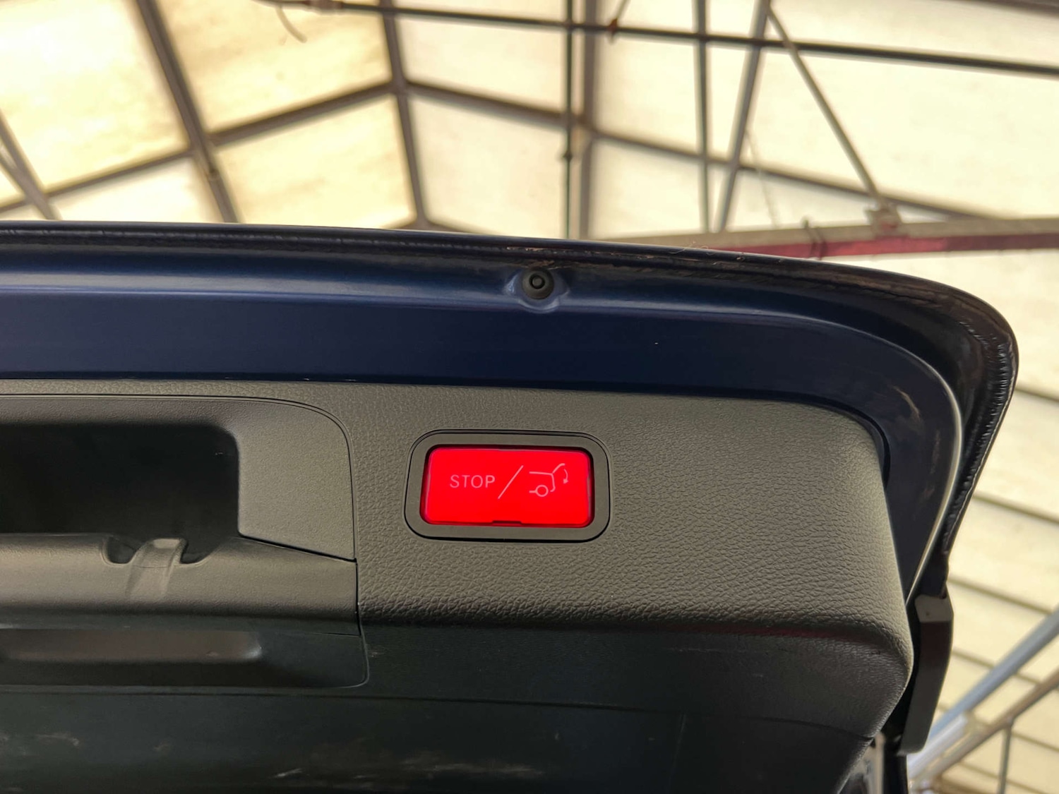 Used Mercedes-Benz GLC 2018 for sale - 76509350: Photo 31