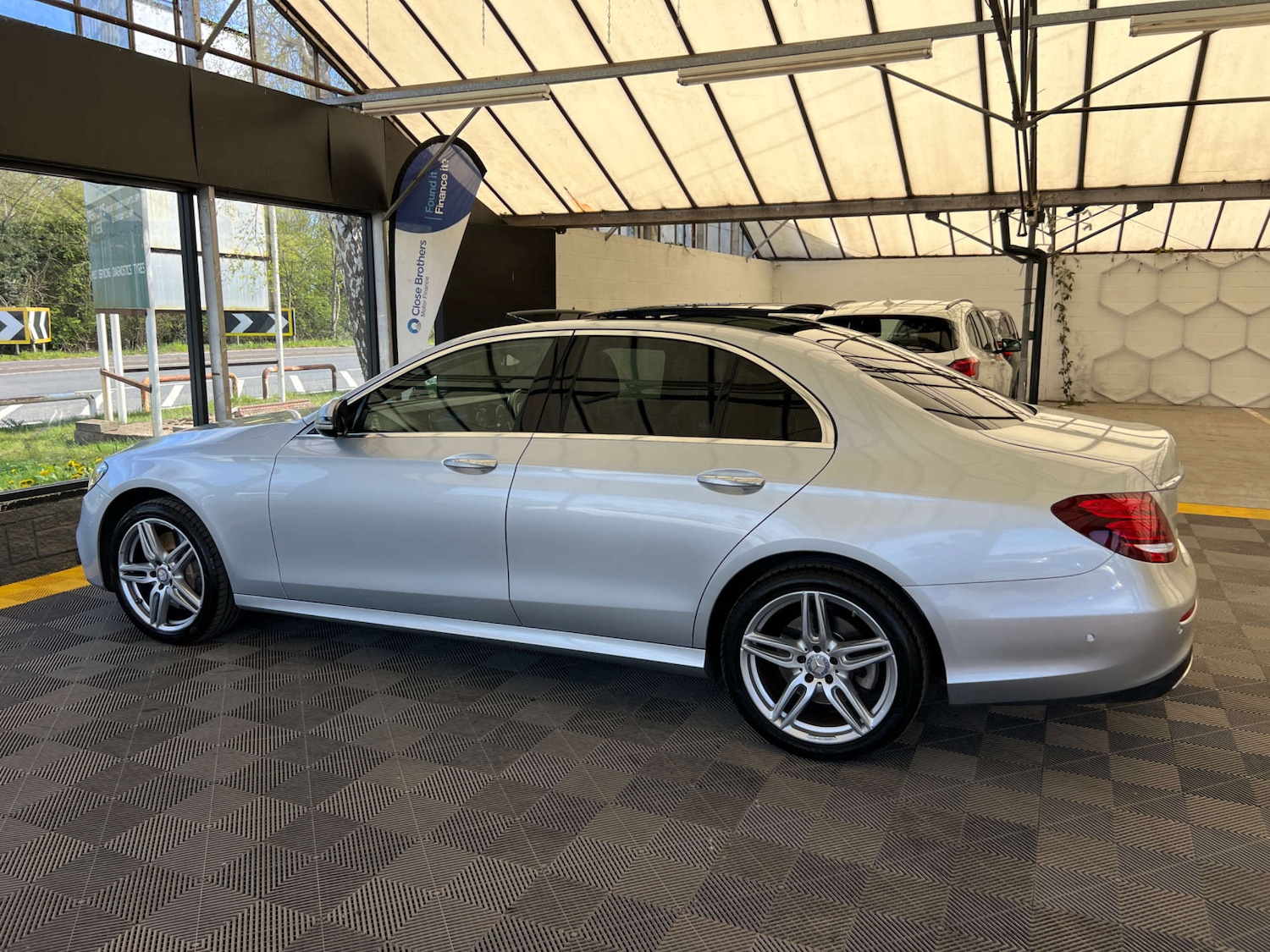 Used Mercedes-Benz E Class 2016 for sale - 78155653: Photo 7