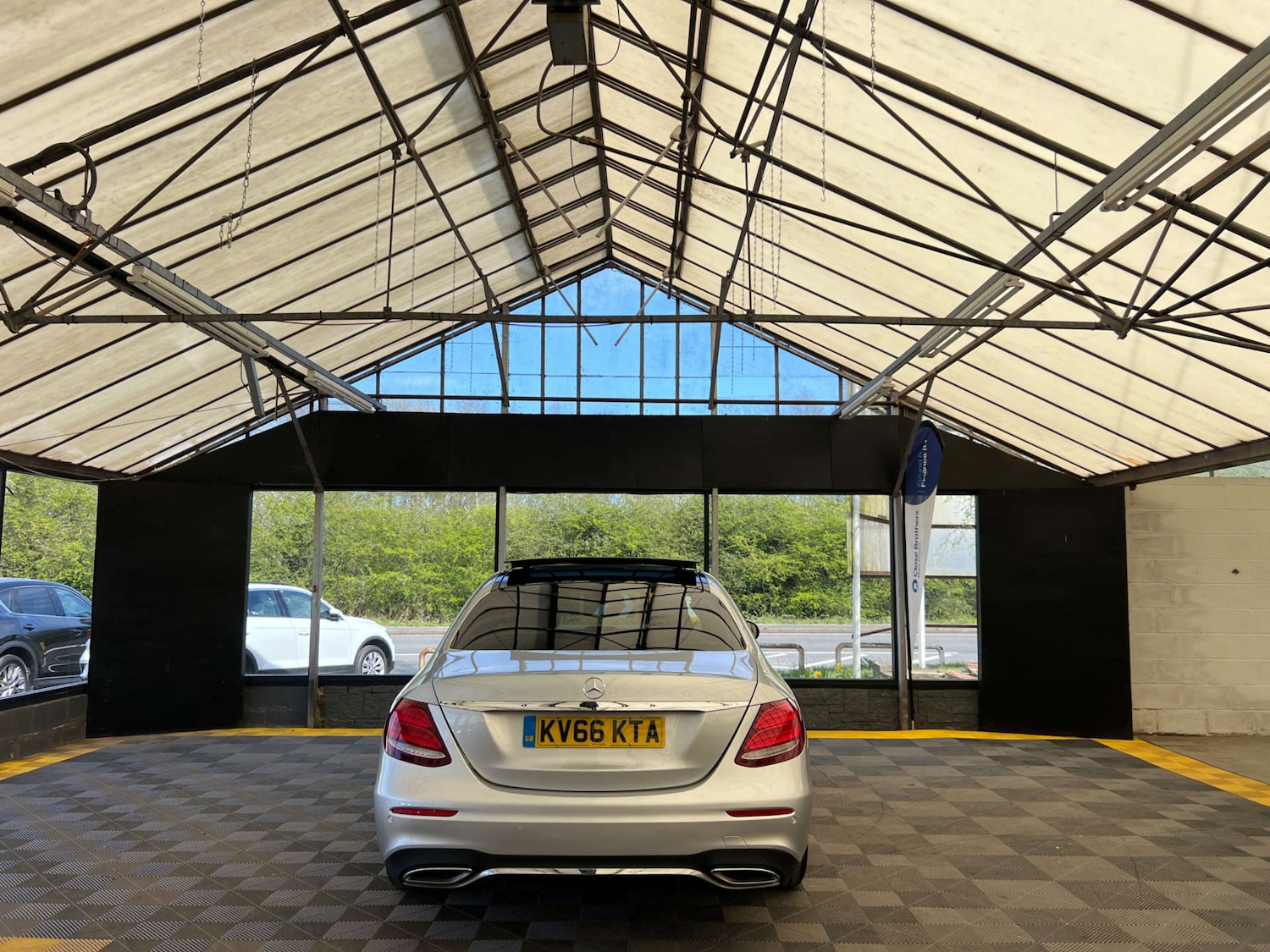 Used Mercedes-Benz E Class 2016 for sale - 78155653: Photo 8