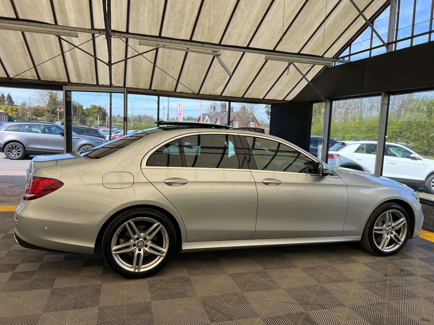 Used Mercedes-Benz E Class 2016 for sale - 78155653: Photo 9