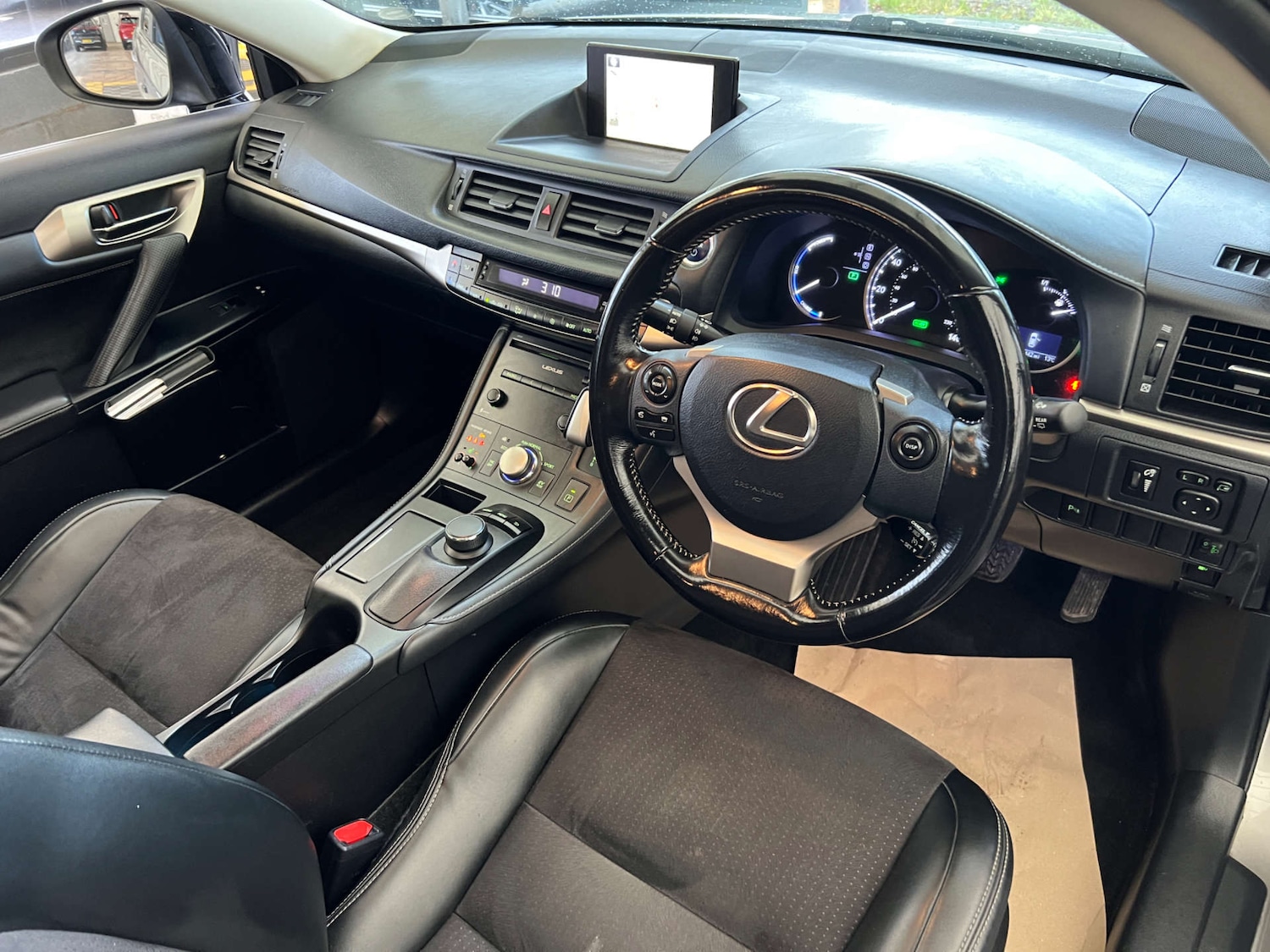 Used Lexus CT 2018 for sale - 76438950: Photo 11