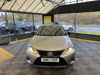 Used Lexus CT 2018 for sale - 76438950: Photo
