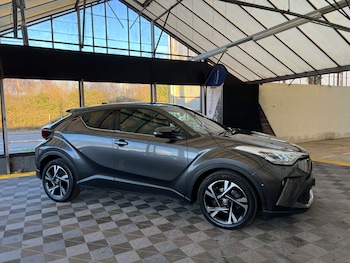 Used Toyota C-HR 2023 for sale - 77845619: Photo