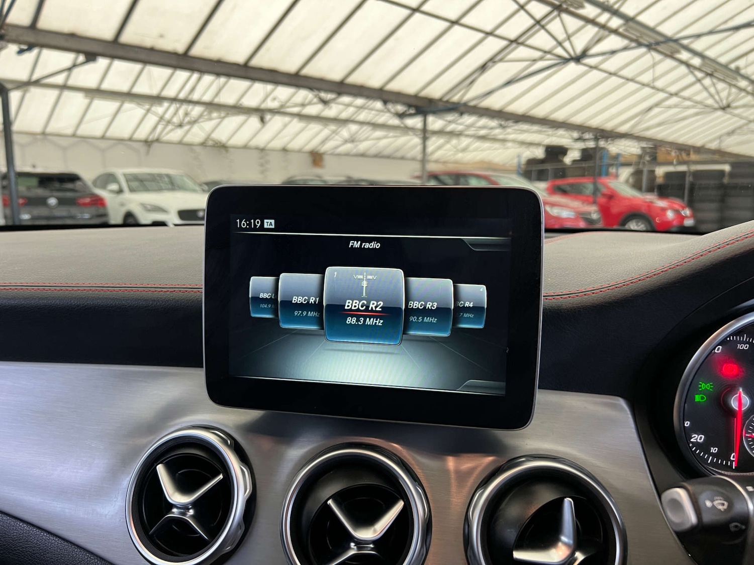 Used Mercedes-Benz GLA 2017 for sale - 76363972: Photo 17