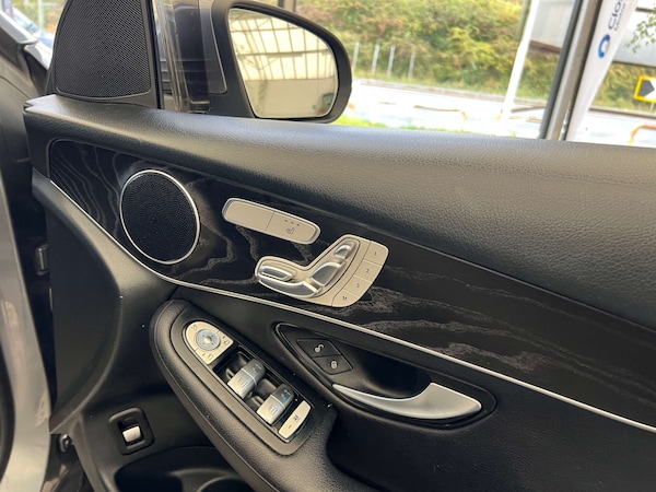 Used Mercedes-Benz GLC 2018 for sale - 76304407: Photo 11