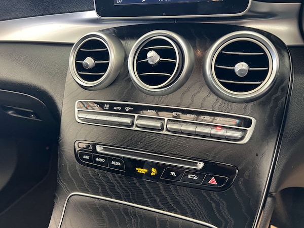 Used Mercedes-Benz GLC 2018 for sale - 76304407: Photo 20