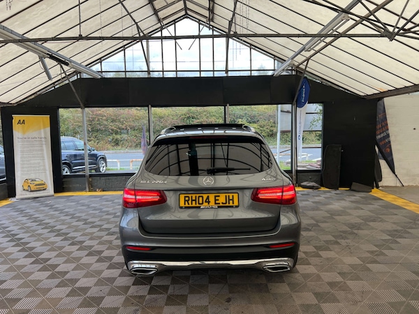 Used Mercedes-Benz GLC 2018 for sale - 76304407: Photo 6