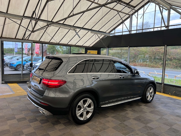 Used Mercedes-Benz GLC 2018 for sale - 76304407: Photo 7