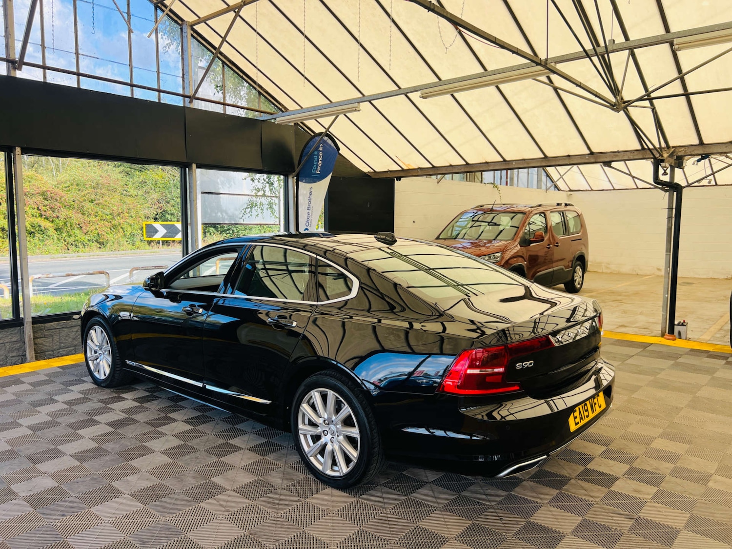 Used Volvo S90 2019 for sale - 76829831: Photo 5