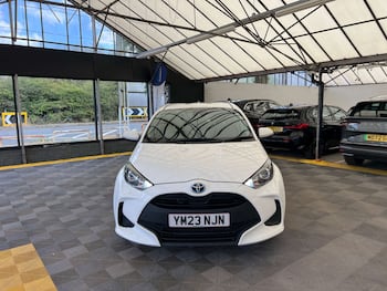 Used Toyota Yaris 2023 for sale - 79625248: Photo