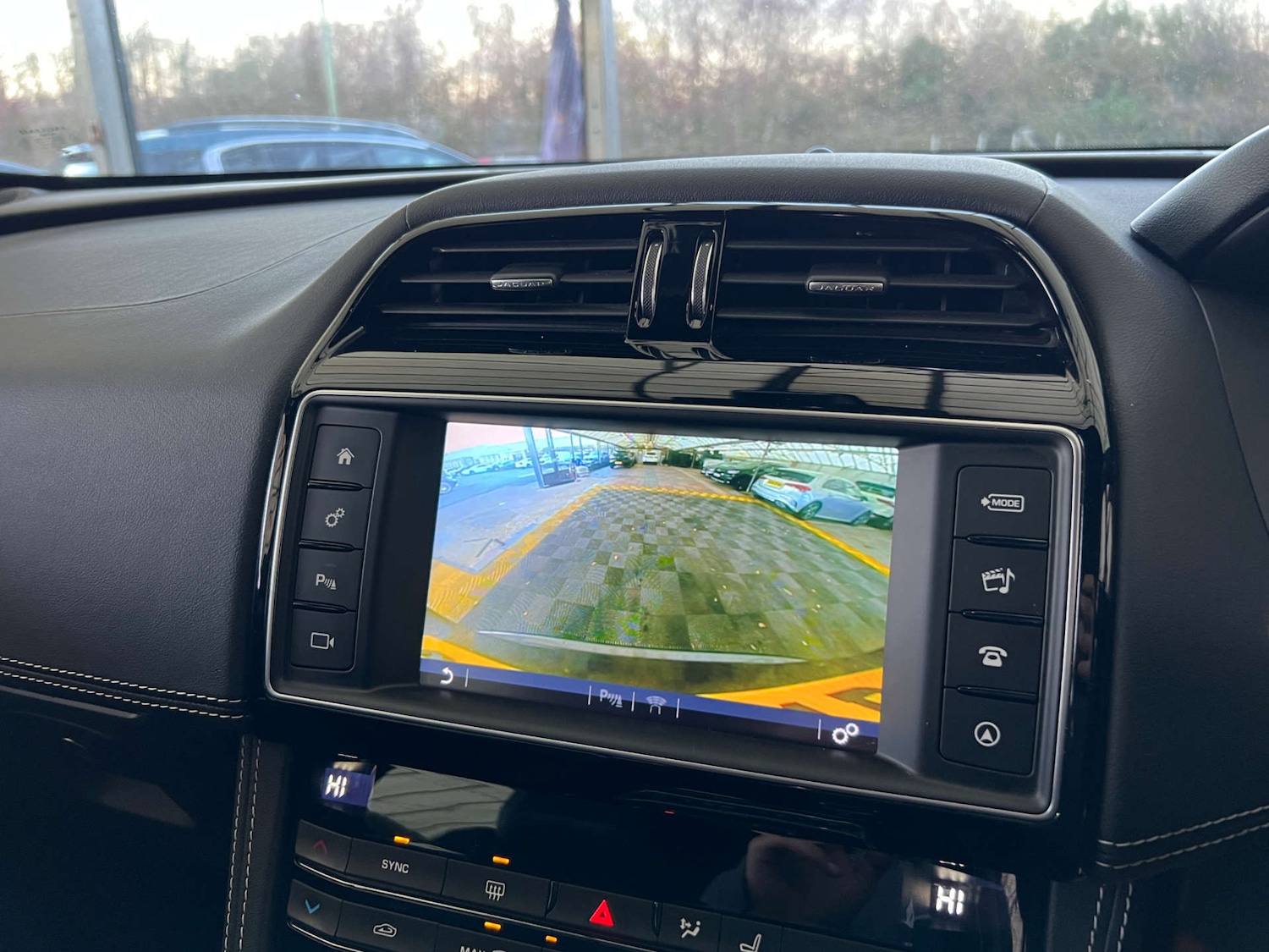 Used Jaguar F-Pace 2017 for sale - 76910563: Photo 22