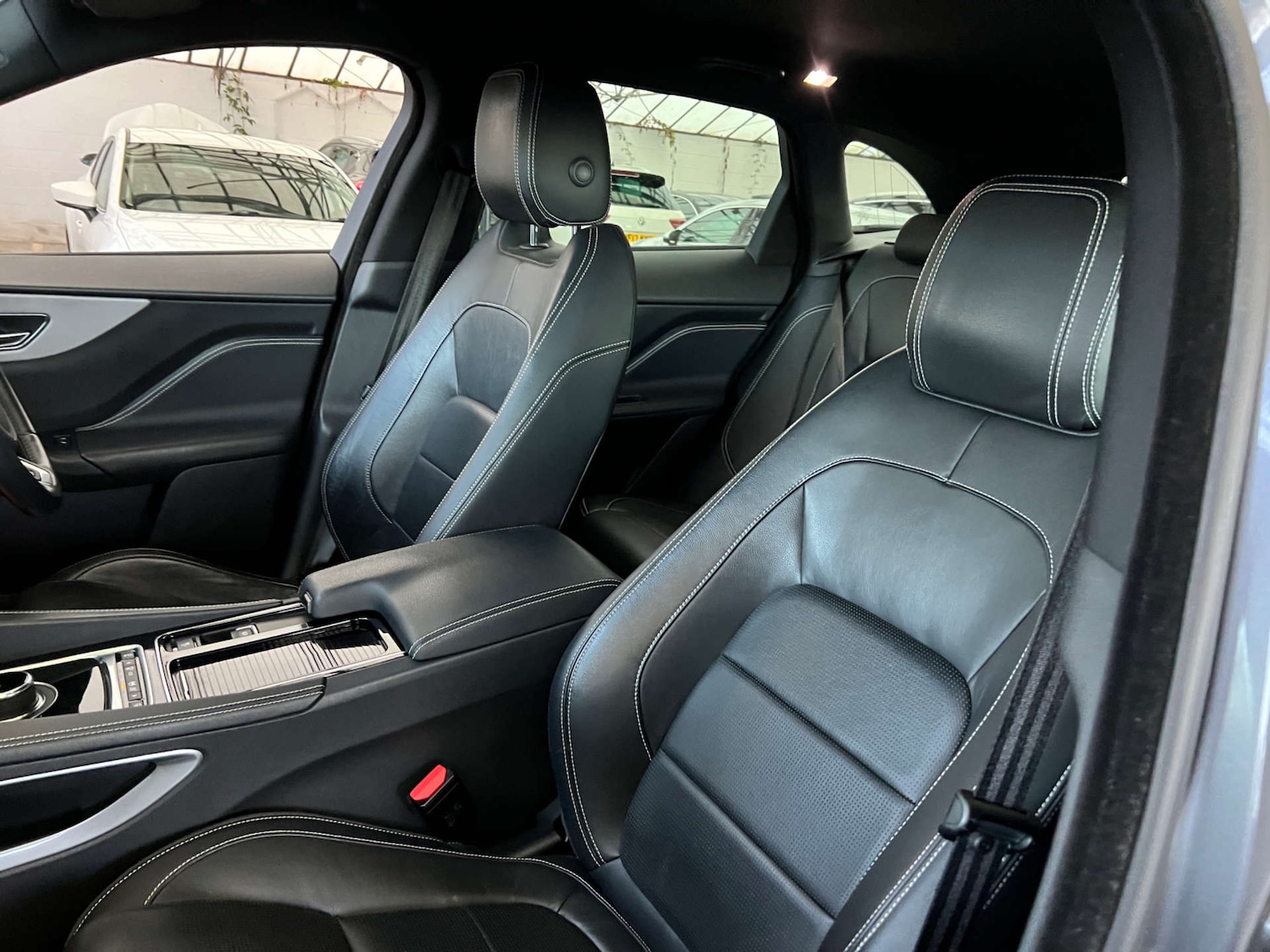 Used Jaguar F-Pace 2017 for sale - 76910563: Photo 24