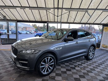 Used Jaguar F-Pace 2017 for sale - 76910563: Photo