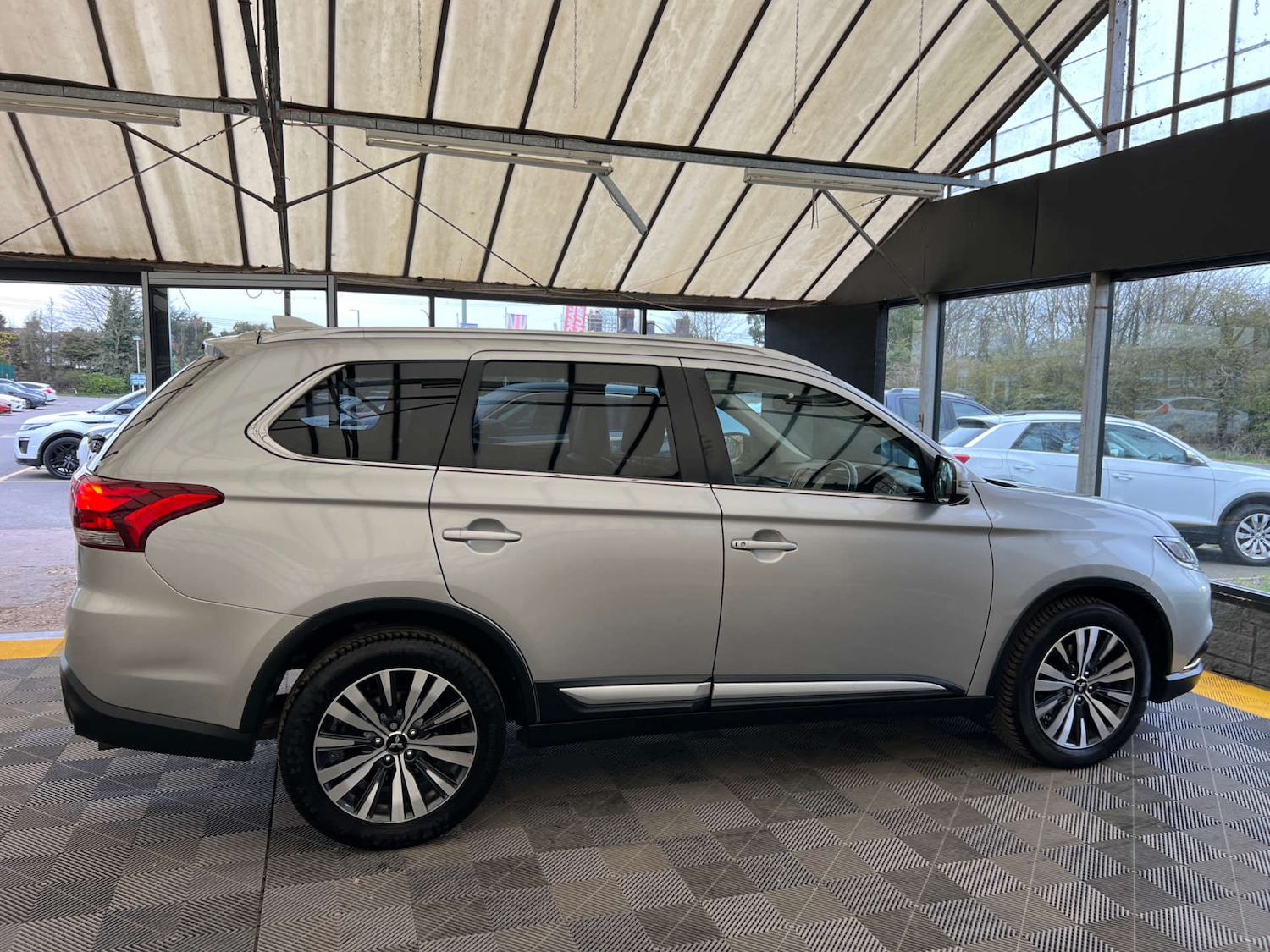 Used Mitsubishi Outlander 2019 for sale - 77991968: Photo 9