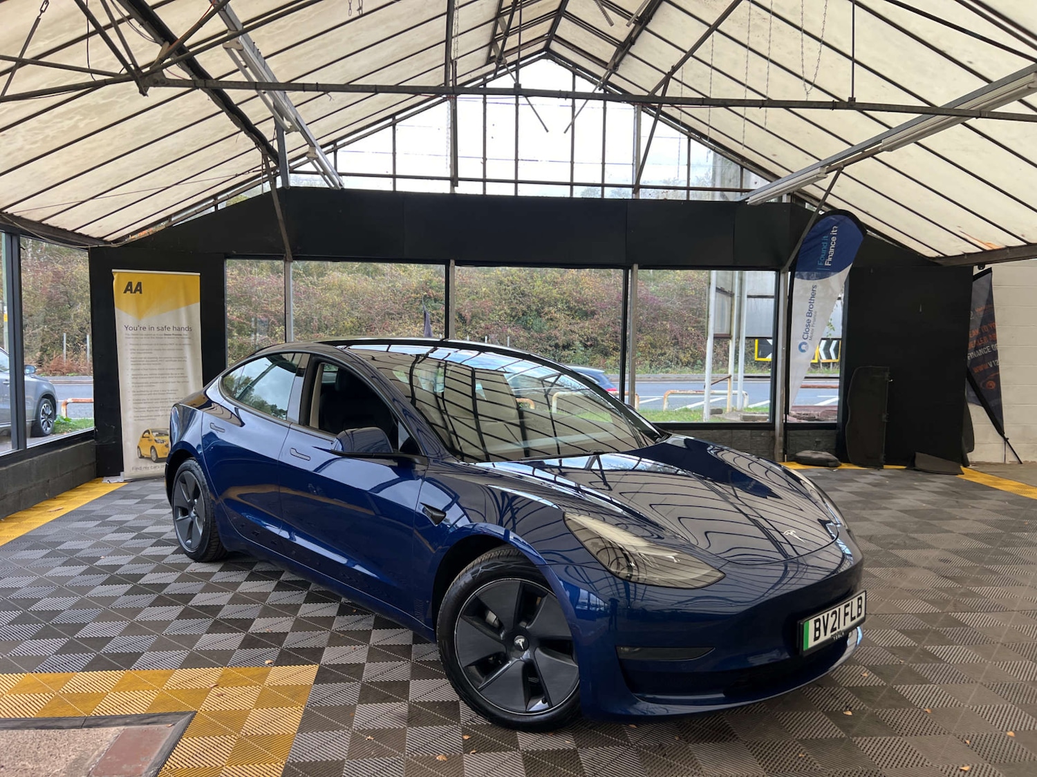 Used Tesla Model 3 2021 for sale - 76339959: Photo 1