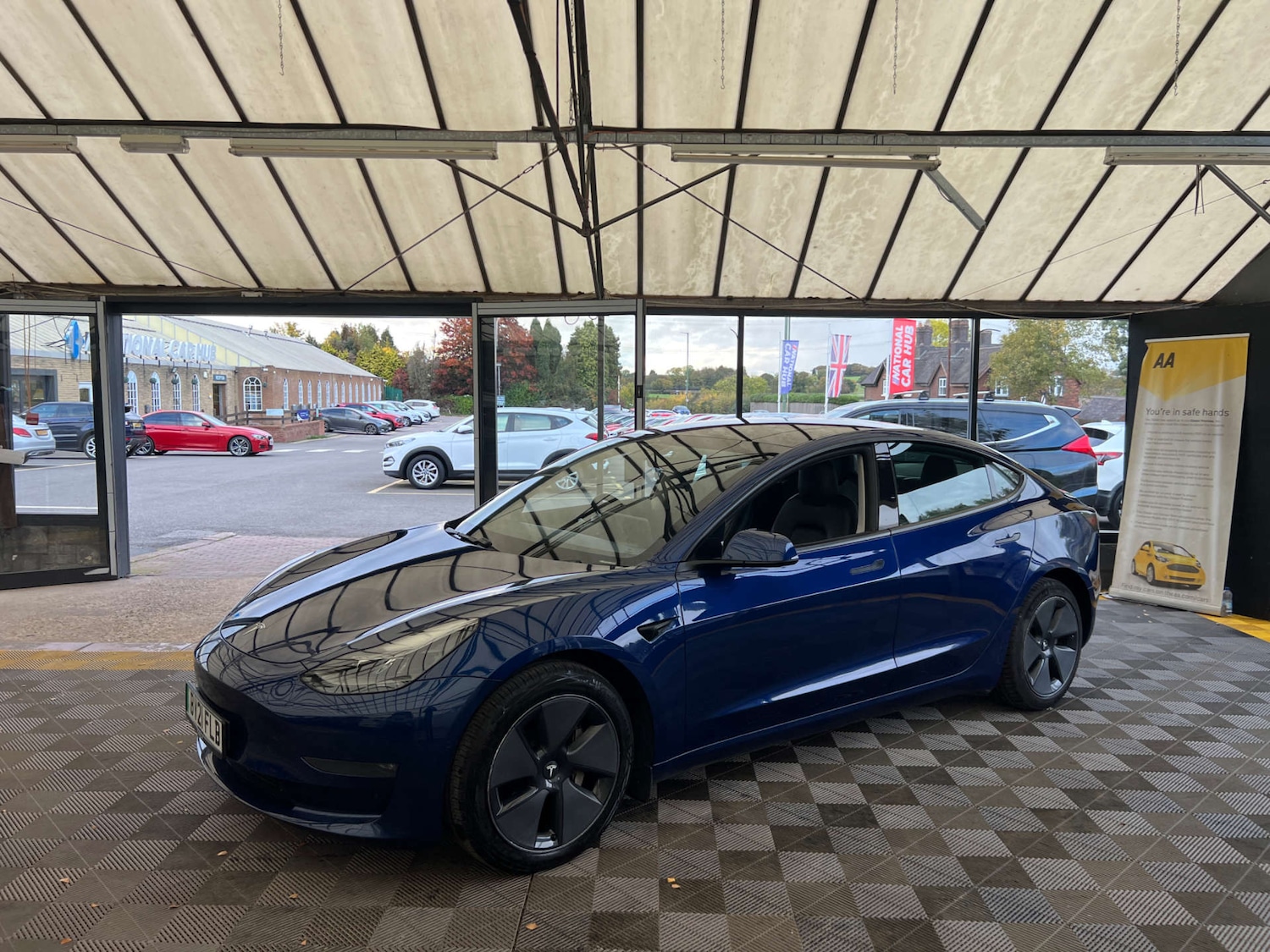 Used Tesla Model 3 2021 for sale - 76339959: Photo 4