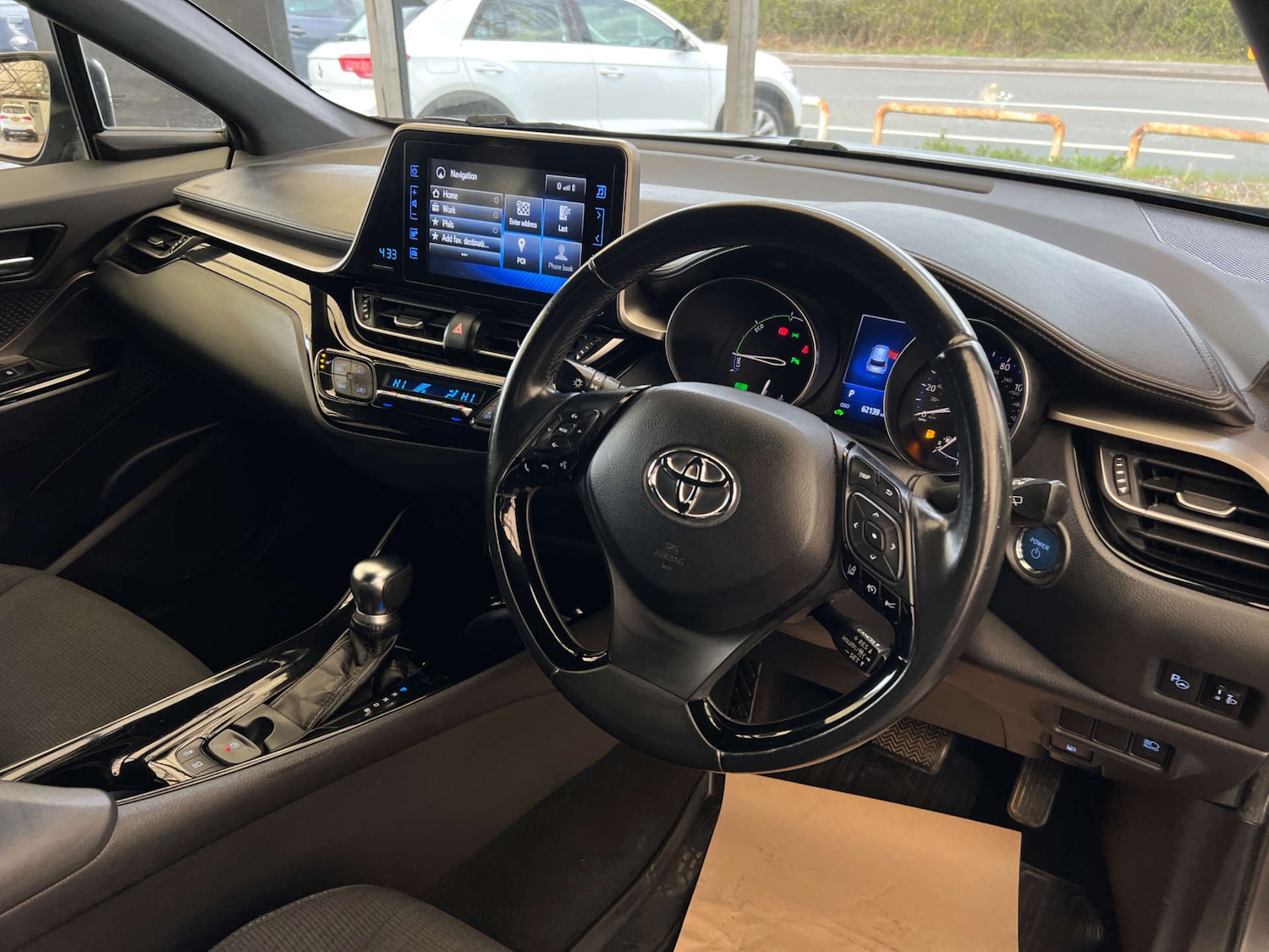 Used Toyota C-HR 2018 for sale - 78032038: Photo 12
