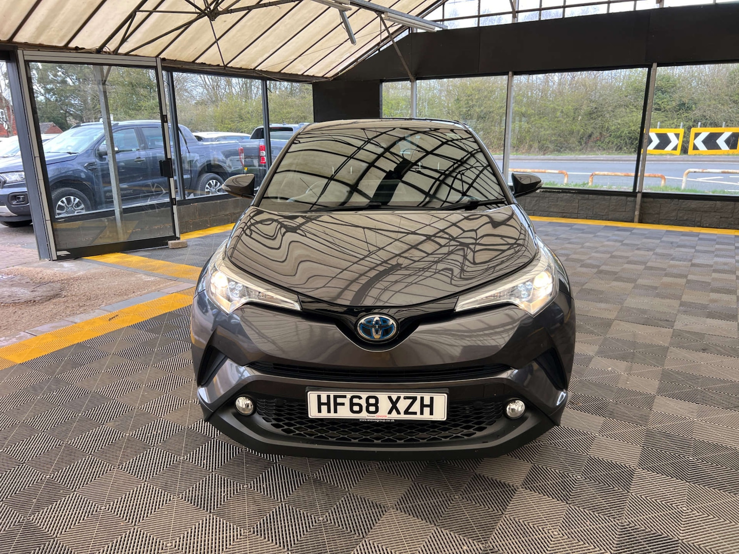 Used Toyota C-HR 2018 for sale - 78032038: Photo 4