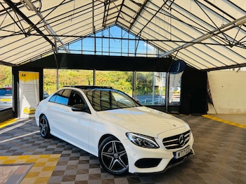 2017 - 2.0 C200 AMG Line 4dr
