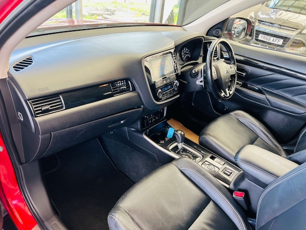 Used Mitsubishi Outlander 2018 for sale - 76277821: Photo 28