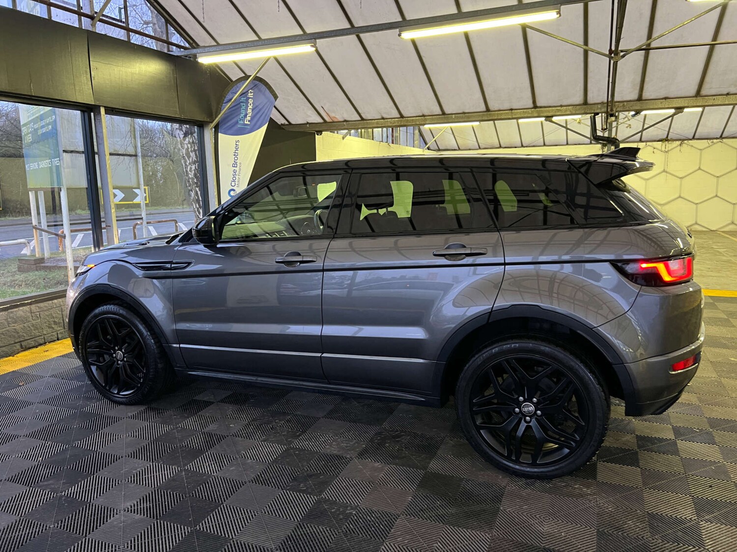 Used Land Rover Range Rover Evoque 2018 for sale - 77702610: Photo 7
