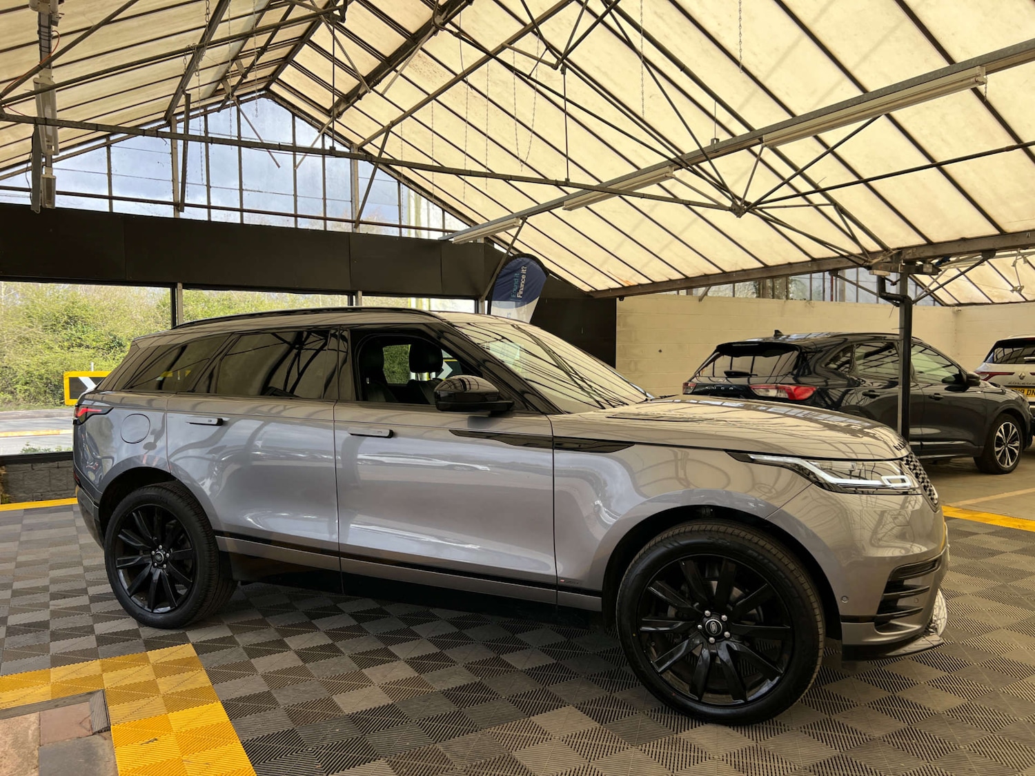 Used Land Rover Range Rover Velar 2020 for sale - 78071006: Photo 3