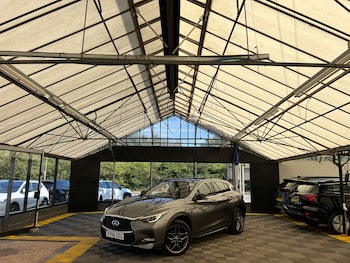 Used Infiniti Q30 2017 for sale - 79504406: Photo
