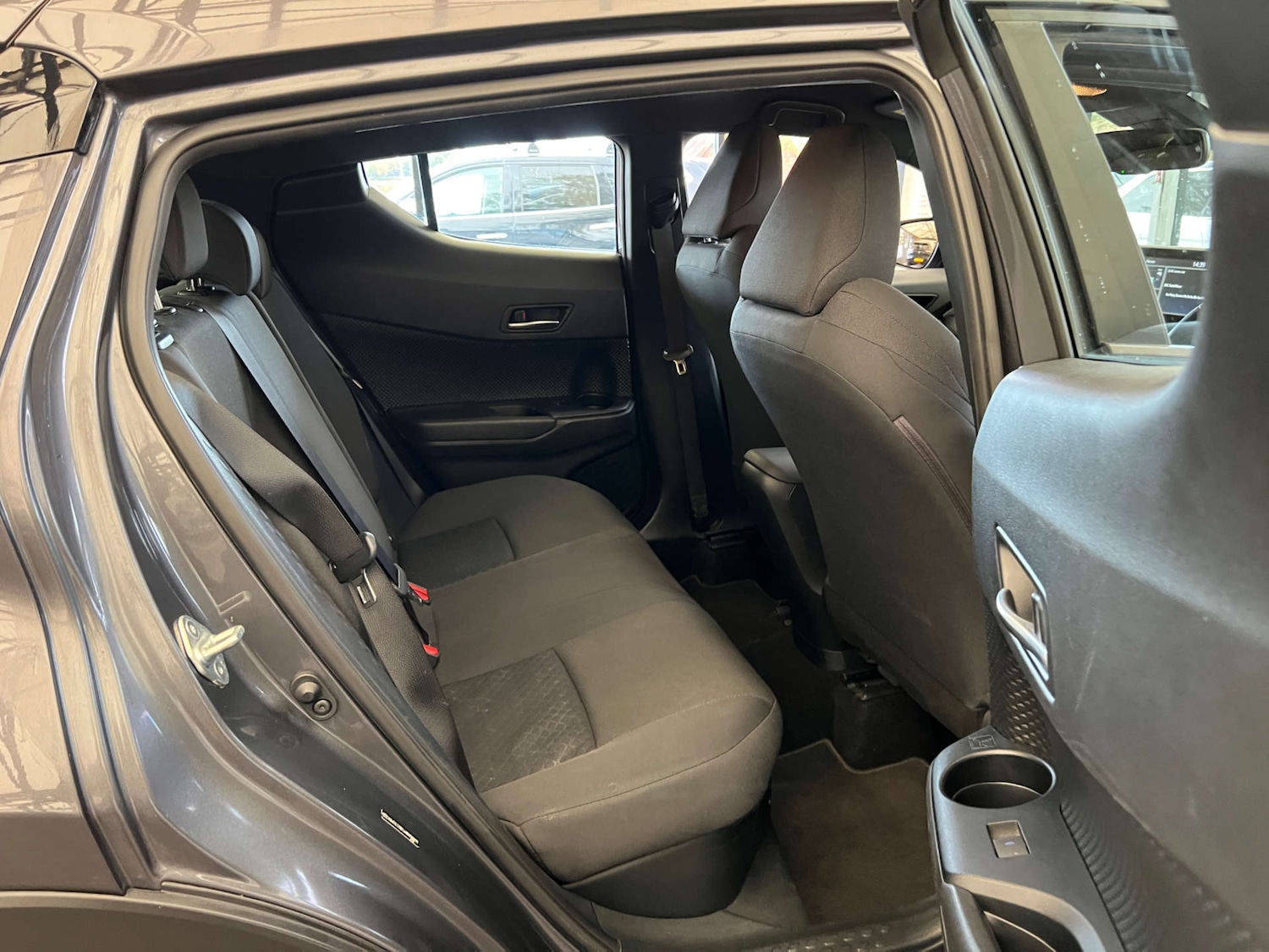 Used Toyota C-HR 2020 for sale - 76412628: Photo 28