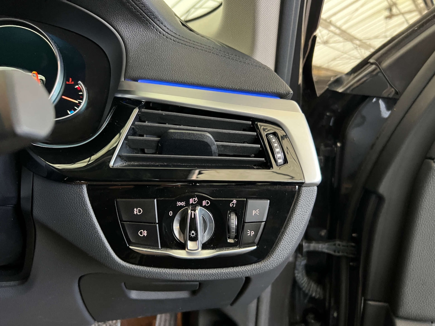 Used BMW 5 Series 2017 for sale - 76520348: Photo 13