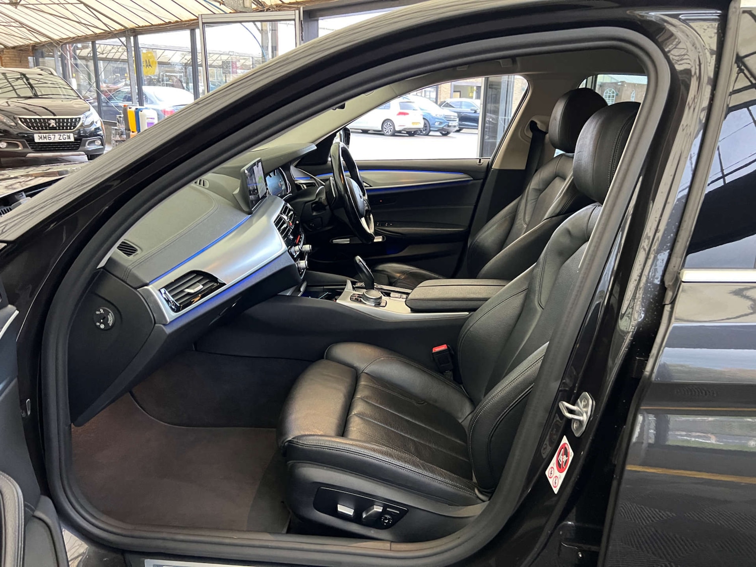 Used BMW 5 Series 2017 for sale - 76520348: Photo 28