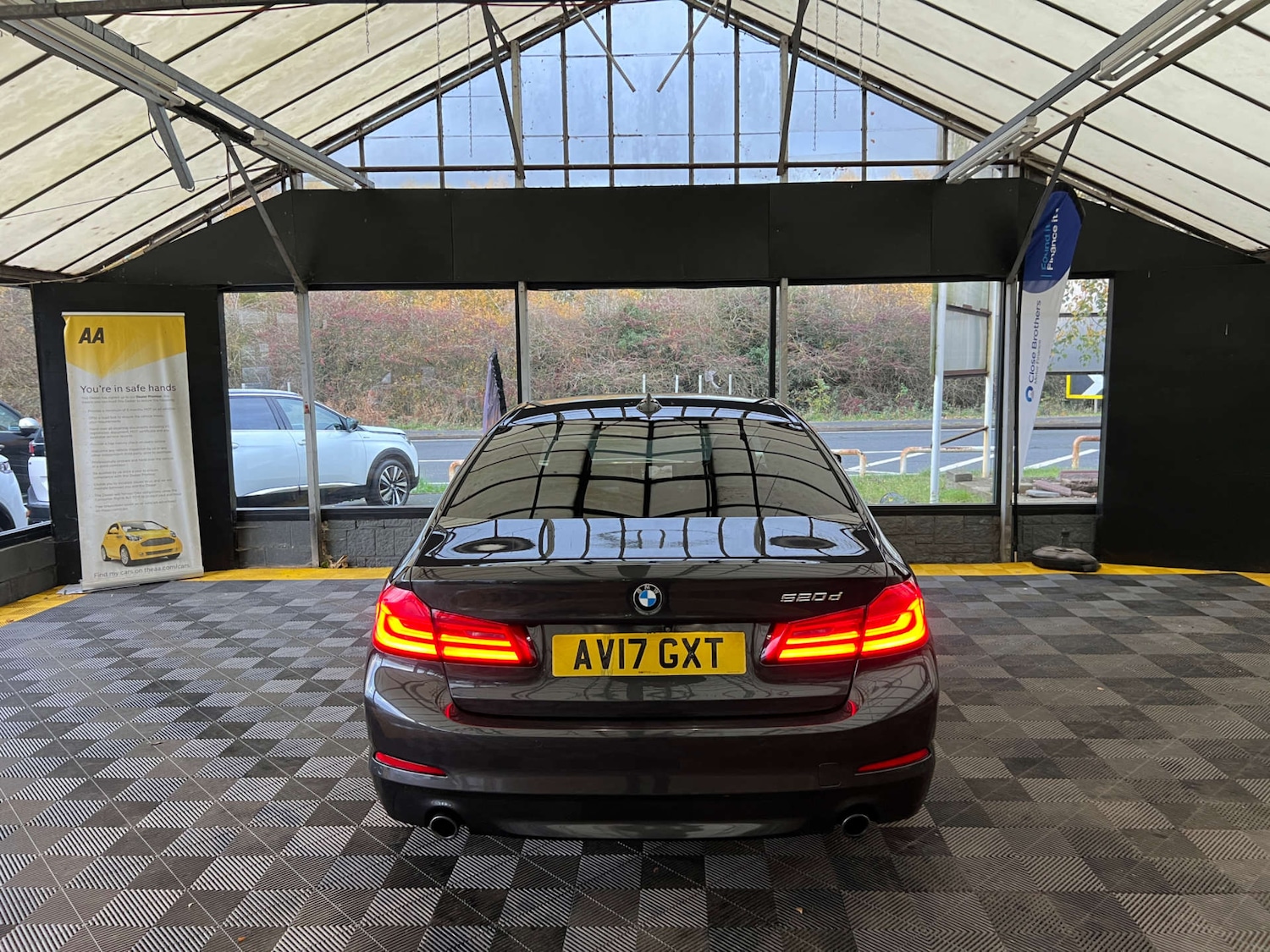 Used BMW 5 Series 2017 for sale - 76520348: Photo 6