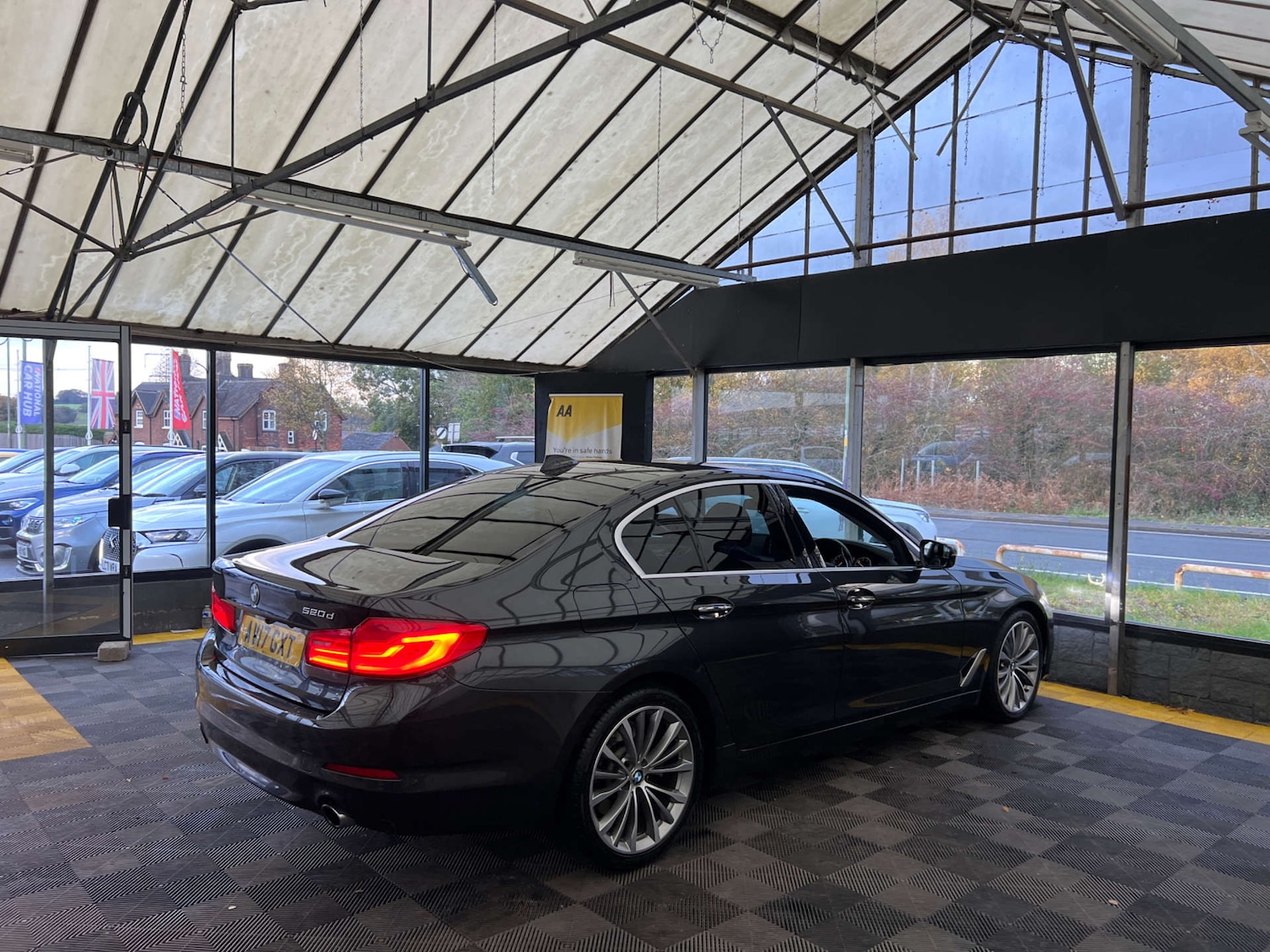 Used BMW 5 Series 2017 for sale - 76520348: Photo 7