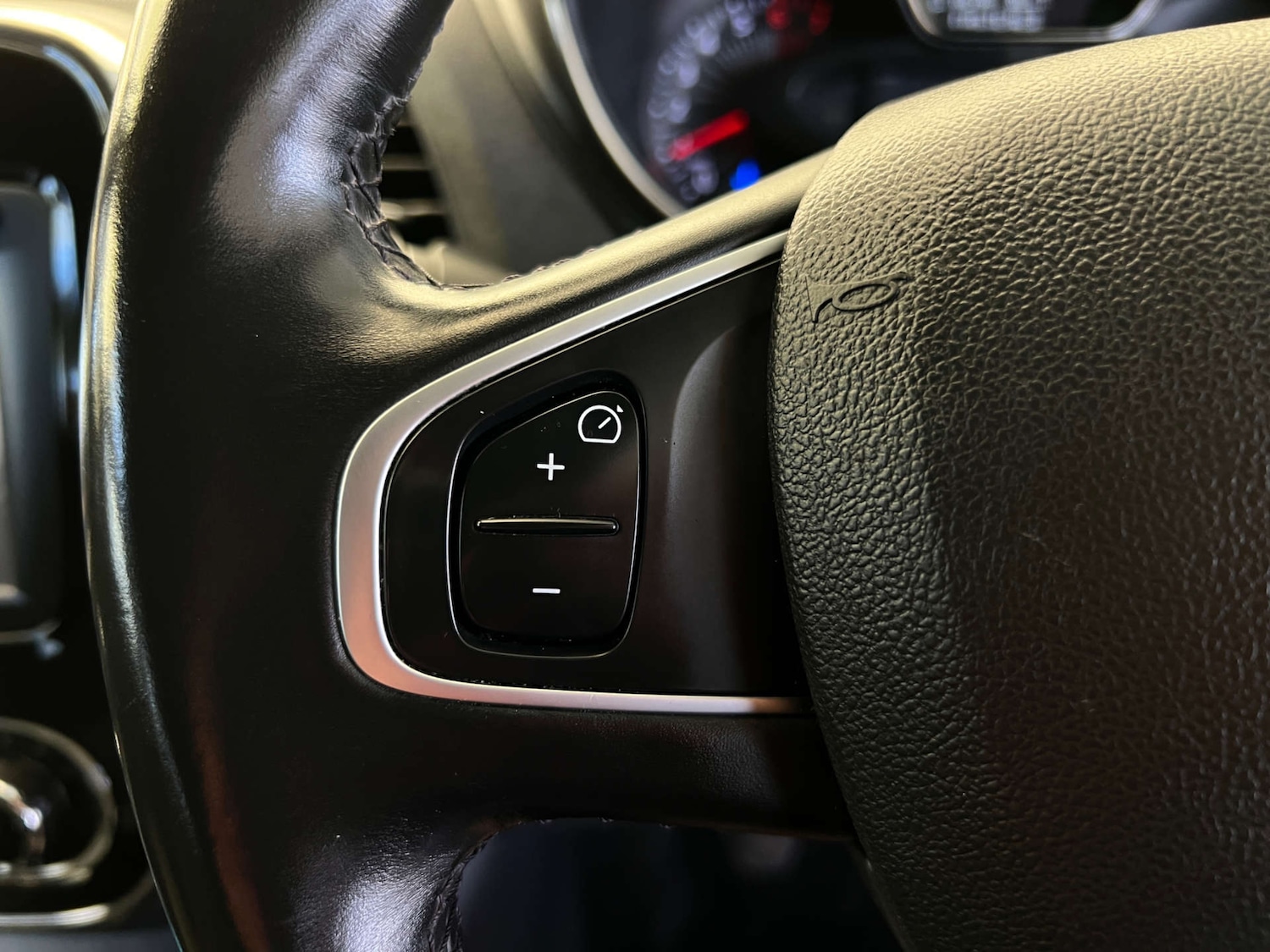 Used Renault Captur 2016 for sale - 77357541: Photo 13