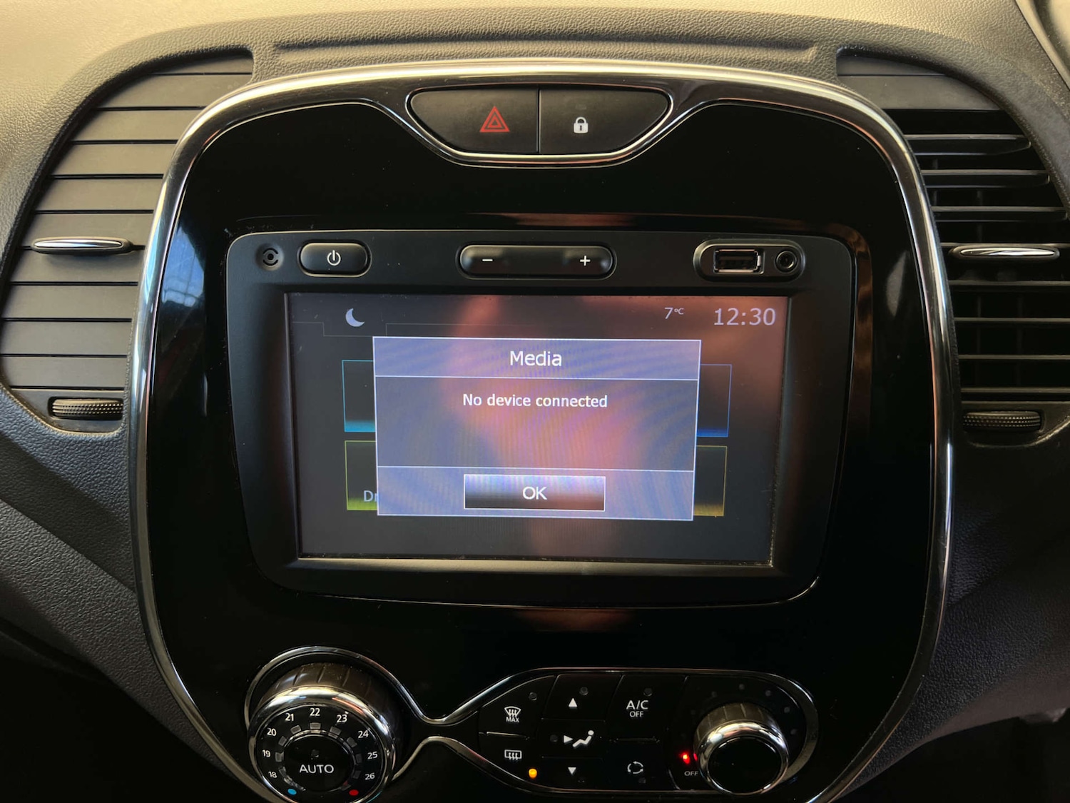 Used Renault Captur 2016 for sale - 77357541: Photo 17