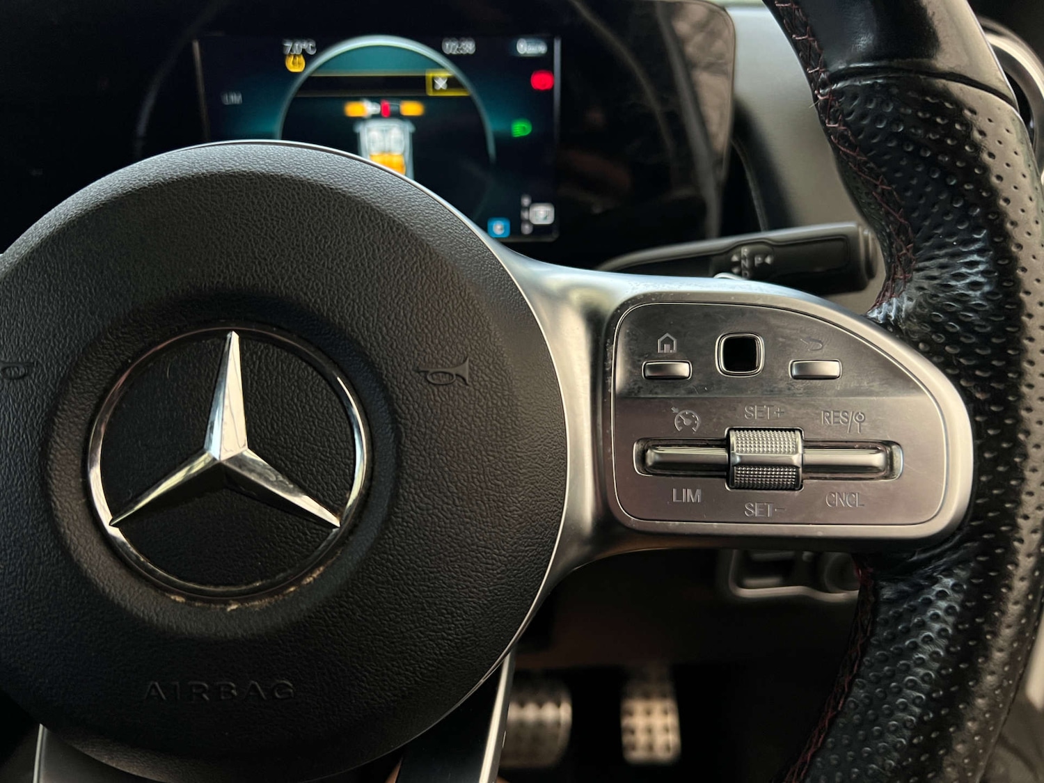 Used Mercedes-Benz GLB 2021 for sale - 77610601: Photo 15